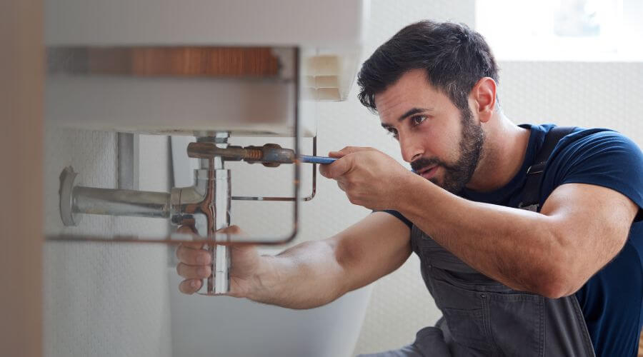 Expert burst pipe repair services in Winslow, IN